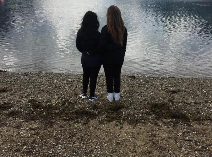 Hsh Free Parking For Non-smokers Only