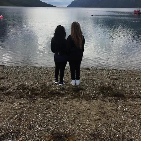 Hsh Free Parking For Non-smokers Only